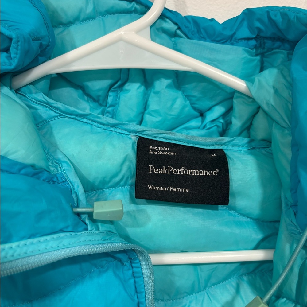 Peak Performance Thin Puffer Jacket, Light Turquo… - image 4